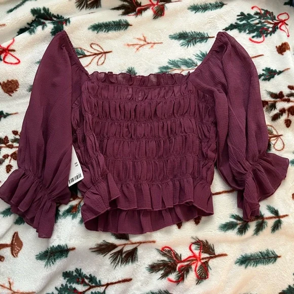 Top - Picture 2 of 3